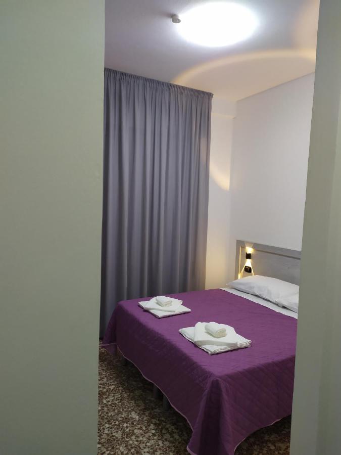 Hotel Madonna Del Pino Cervia Dış mekan fotoğraf
