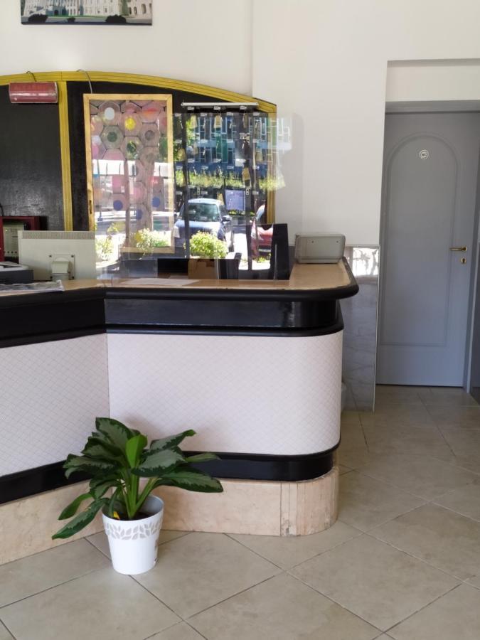 Hotel Madonna Del Pino Cervia Dış mekan fotoğraf